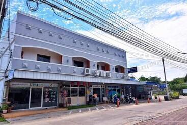 فندق เอสทรี รูม S3 Room สัตหีบ