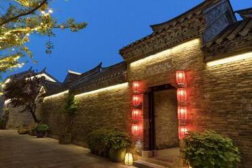 Отель Blossom House Xuzhou Huilongwo Banyunting