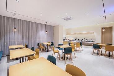 Otel City Comfort Inn Liuzhou Liudong New District Hualing Youlinghui