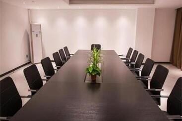 בית מלון כפרי City Comfort Inn Qichun Experimental Middle School