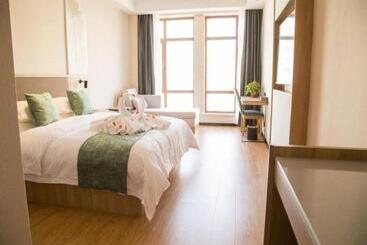Hotel Green Tree Inn Express Inner Mongolia Tongliao Zalute Qi Lubei Town People S Hospital