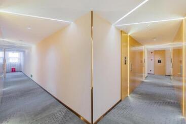 Lavande Hotel Chenzhou Xinglong Walking Street