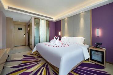 Lavande Hotel Shanwei Haifeng Fenghuang New City Tianhong Plaza