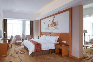Vienna Hotel Guangdong Dongguan Chengnan Station