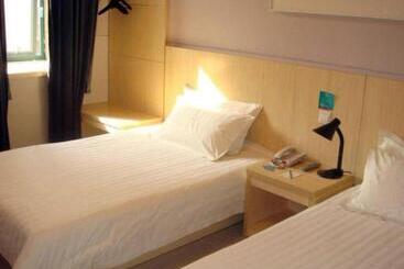 בית מלון כפרי 7 Days Inn Zhangzhou Pinghe Branch