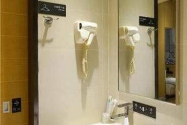 호텔 City Comfort Inn Baise Leye