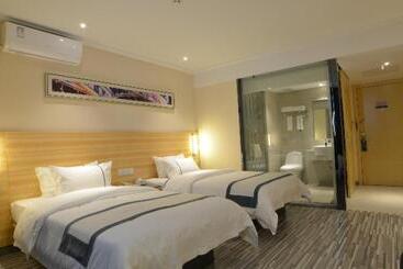 酒店 City Comfort Inn Wuhan Qingshan Jianshi Qingyiju Metro Station