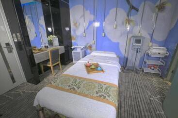 هتل Guangzhou Xiangjiang Health Valley