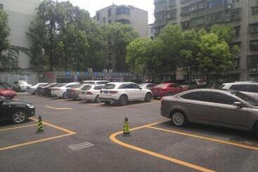 酒店 James Joyce Coffetel Guangyuan High Speed Railway Station Dongba Municipal Government