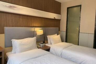 هتل Jtour Inn Huangshi North Station Cihu Scenic Area