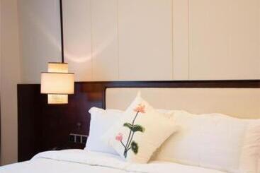 Отель Poltton International Apartment Liuzhou Yaobu Old Town