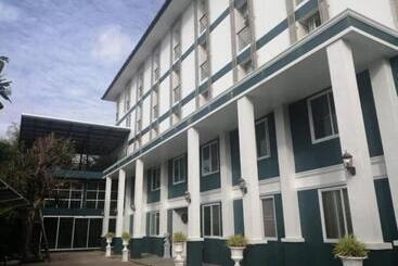 酒店 Roomquest Prachin Buri Rojana