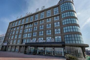 هتل Xana Deluxe Shangqiu Ancient Town