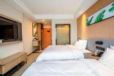 Up And In Hotel Jiangxi Nanchang City Nanchang County Liantang Zhong Avenue Huarunwanjia