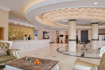 Vienna Hotel Inner Mongolia Hohhot Railway Station Gongzhufu Metro Station