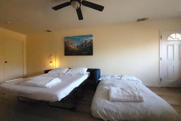 旅馆 Peaceful Yosemite Retreat King Suite Pet Friendly
