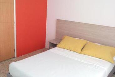 تختخواب و صبحانه Zivá Hostal