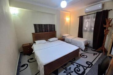 هتل Caravanserail