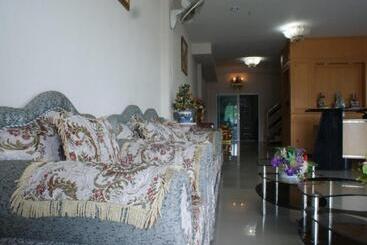 בית מלון כפרי Crystal Place Buayai