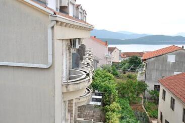 בית מלון כפרי Lav