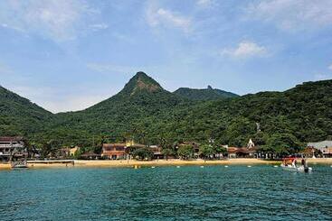 膳宿费 Casa Matatiso   Quartos Privados Em Casa Hostel No Abraão