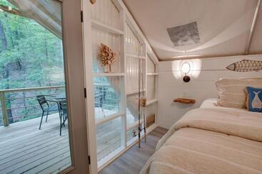 منتجع Fishing Lure Luxury Glamping Tent Fishing Theme