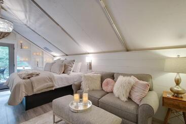 منتجع Love Shack Luxury Glamping Tent Honeymoon Theme
