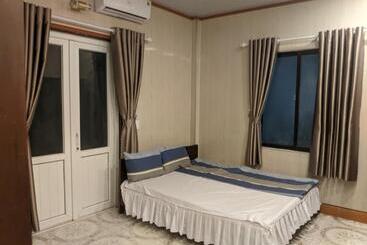 هتل Khách Sạn Hoàng Long