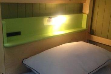 No.2 Courtyard Youth Hostel