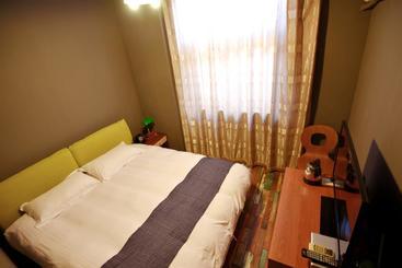 هاستل Qingdao Lejiaxuan Nostalgia Theme Inn