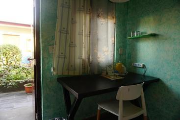 Chengdu Dreams Travel International Youth Hostel