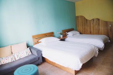 Chengdu Dreams Travel International Youth Hostel