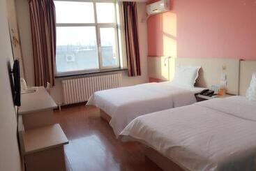 فندق 7days Inn Dalian Ganjingzi District Government