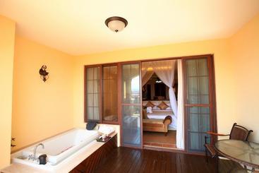 هتل Haitang Bay Fu Wan Minorca Resort