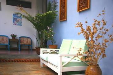 호텔 Dali Lao Shay Youth Hostel