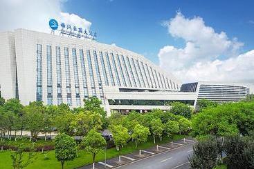 هتل Liang Jiang Genting Grand
