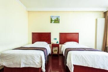 هتل Greentree Inn Hebei Chengde Railway Station Southeast Chengde Century City Business