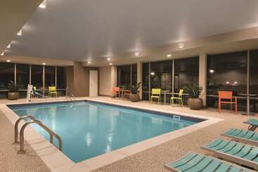 هتل Home2 Suites By Hilton Columbus Dublin