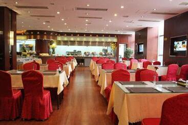 호텔 Qingdao Tianrunjinwang