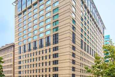 Отель The Duniway Portland A Hilton