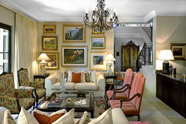 تختخواب و صبحانه 21 Roux Street Franschhoek