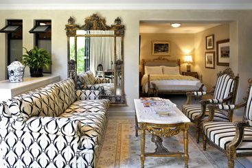 تختخواب و صبحانه 21 Roux Street Franschhoek
