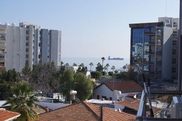 City Center Apartment