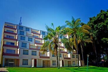 Norfolk Towers Serviced Apartment  Nairobi, City Centre Cbd