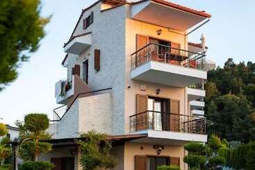 מלון דירות Akrathos Houses