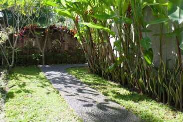 Batuan Villa