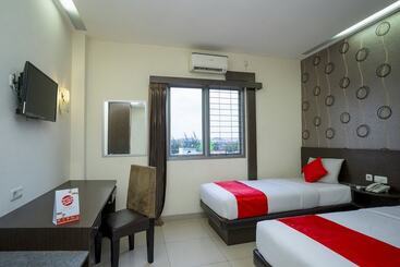 فندق Grand Kartika