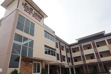 ホテル Mt Place Sakon Nakhon