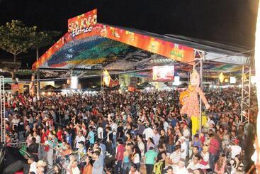 Отель Ponta De Areia