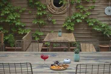 هتل Shota@rustaveli Boutique